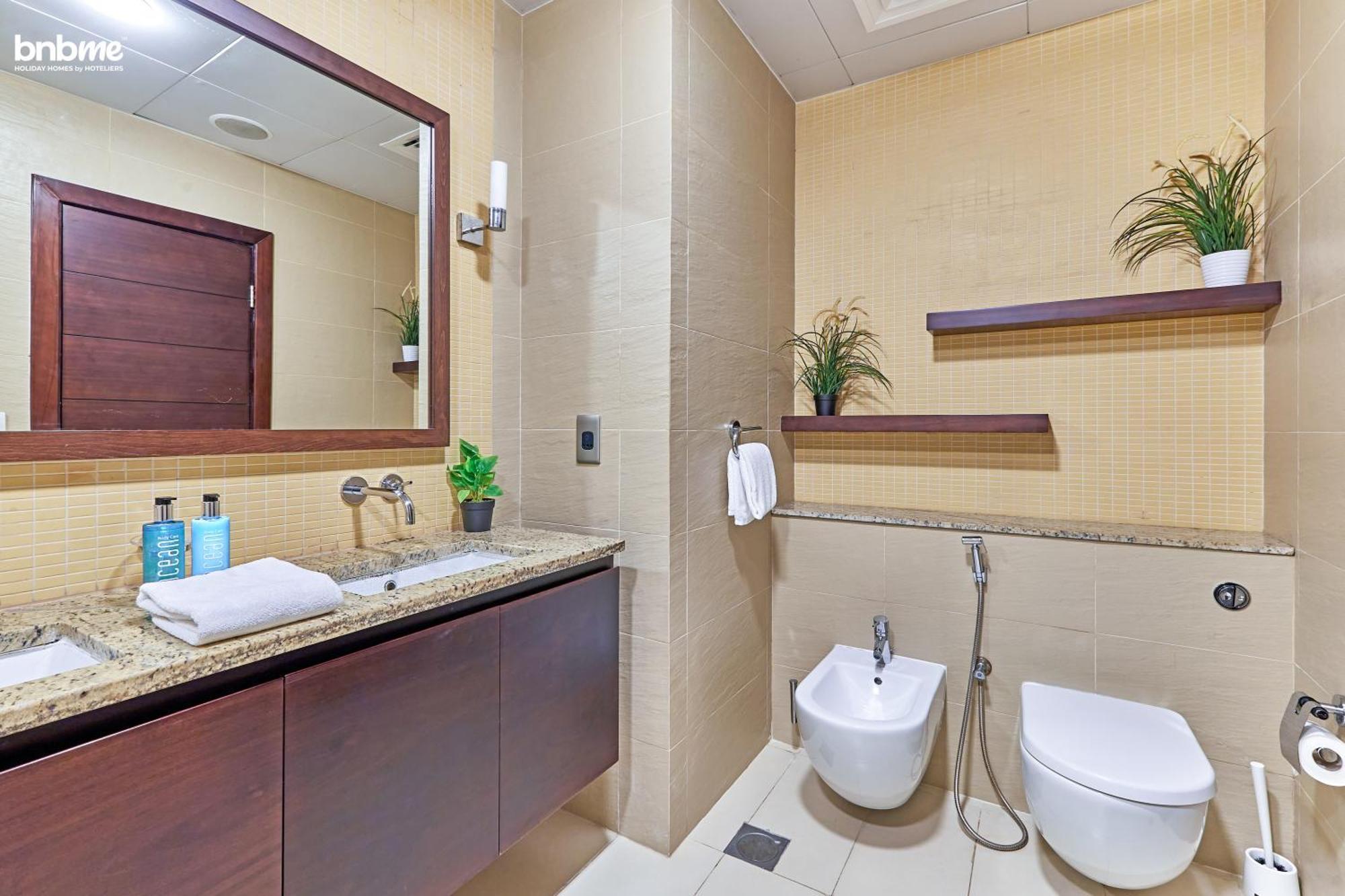 Bnbmehomes - Tiara Tanzanite Dubai Bagian luar foto